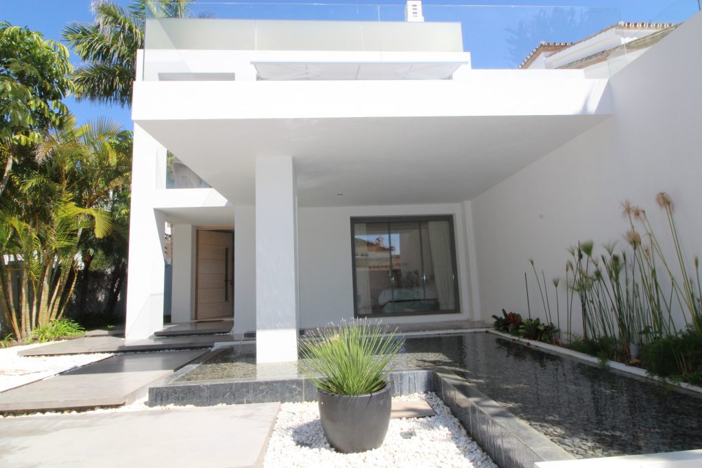 Puente Romano, Marbella – Villa Magna – 4 bedrooms – 4 bathrooms