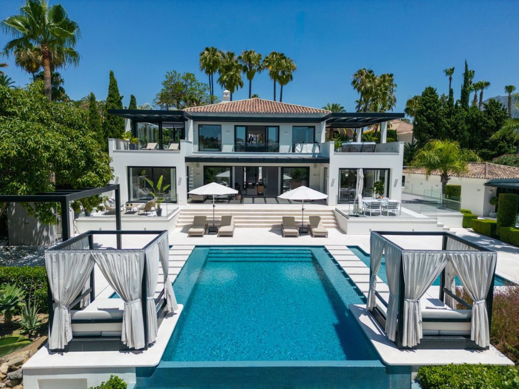 La Cerquilla, Nueva Andalucia Marbella – Villa Sophia – 5 bedrooms – 5 bathrooms